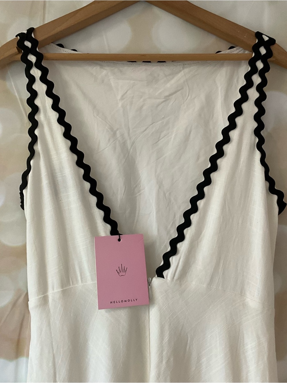 Hello Molly White and Black Linen Blend Dress - Picture 8 of 14